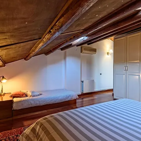 Con Encanto En Apartment Badalona